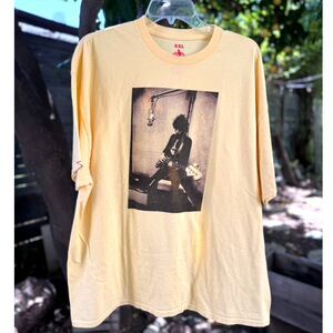The Thread Shop Bob Dylan 1965 Classic Guitar Image Butter Yellow T Shirt SZ XXL